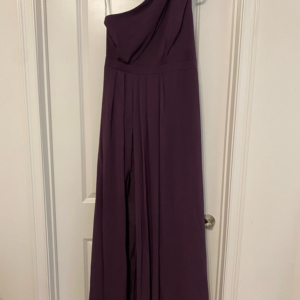 Elegant One-Shoulder Plum Gown